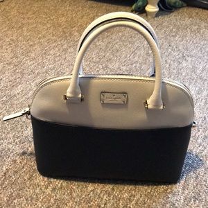 White and Black Kate Spade Handbag Like New